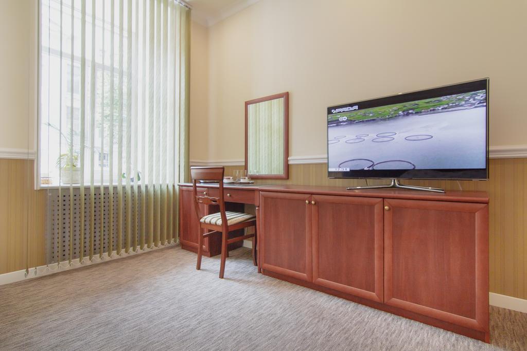 Consul Hotel Консул Odessa Rom bilde
